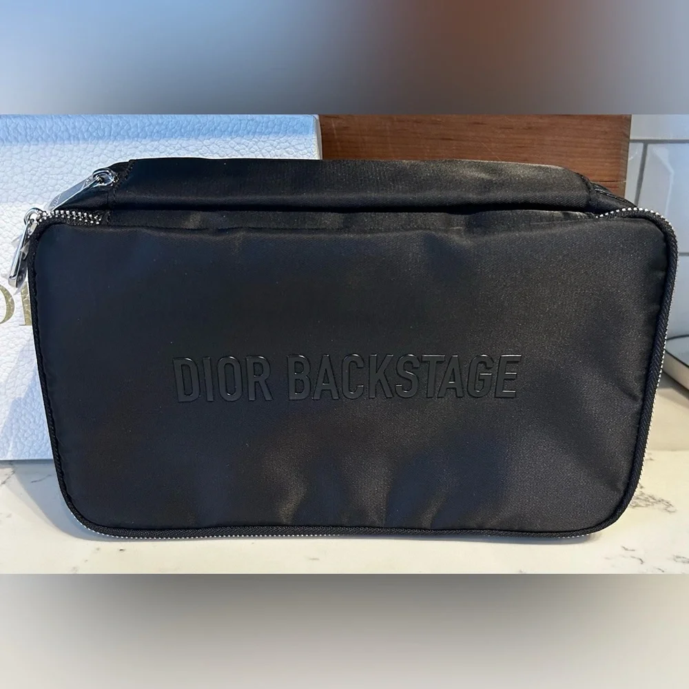 Dior NWT Backstage Beauty Cosmetic Travel Kit. 4 Make-Up Brushes. W/ Dior Box. - Picture 2 of 7